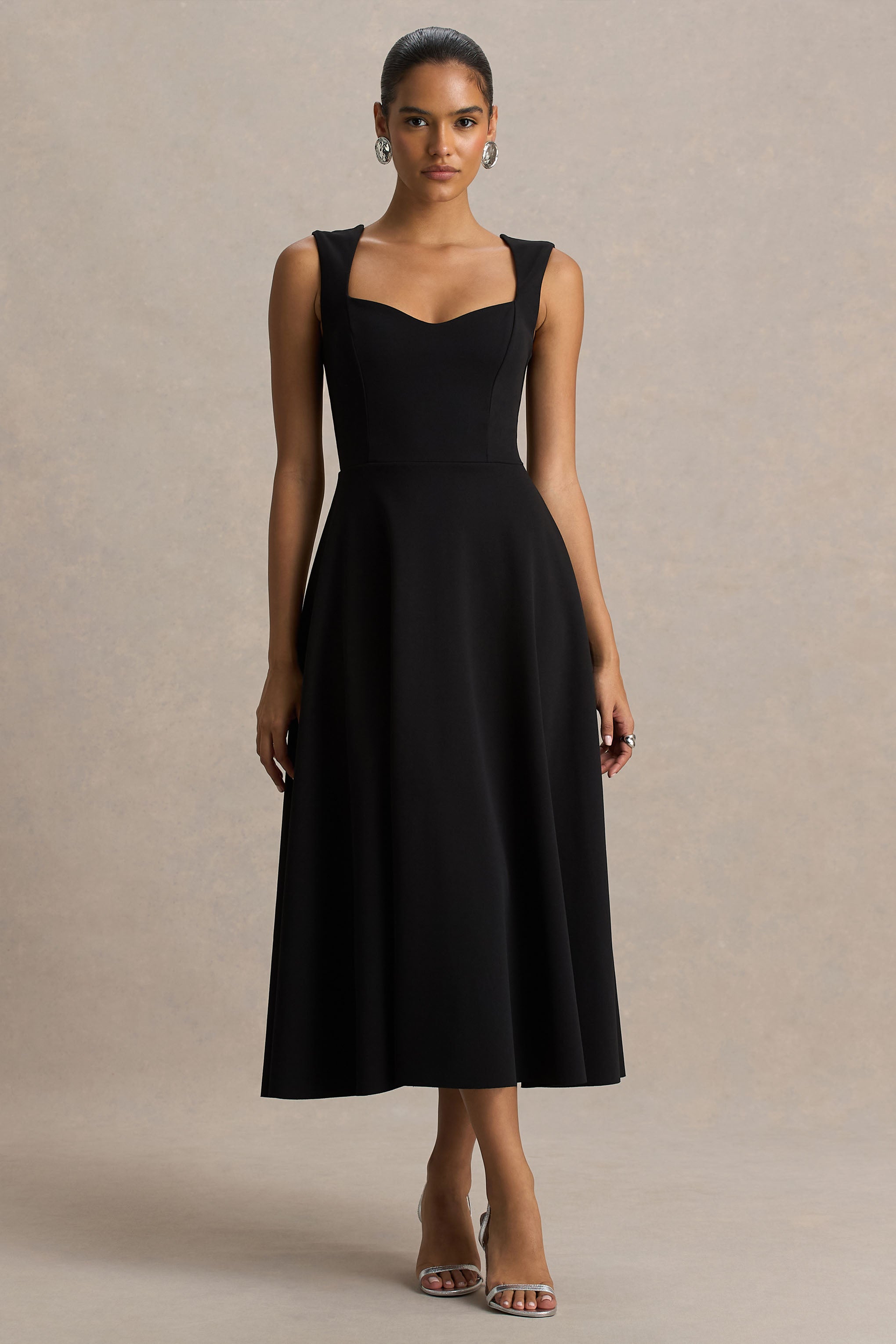 Andromeda | Black Sweetheart-Neck Midi Dress