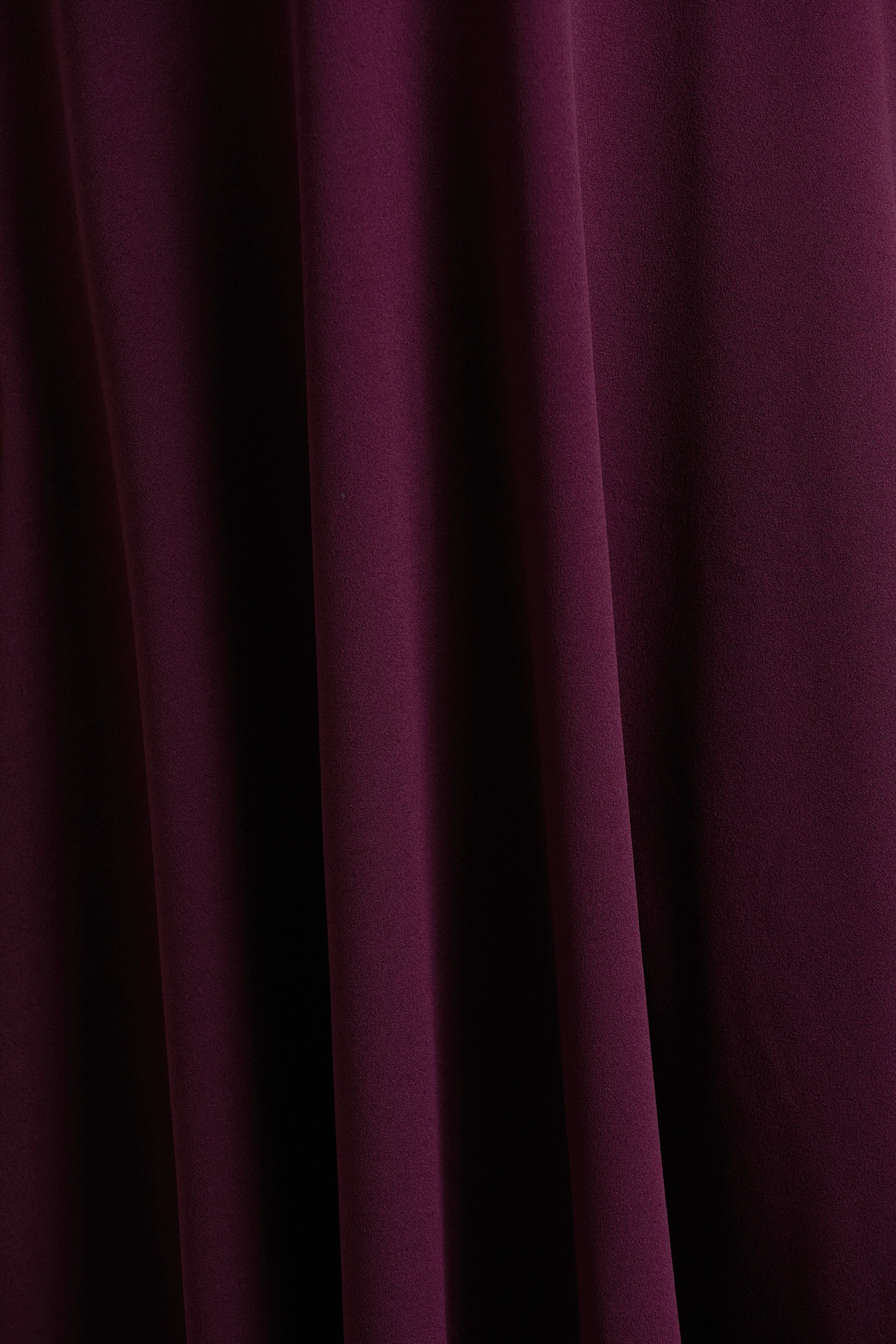 Andromeda | Burgundy Sweetheart-Neck Midi Dress